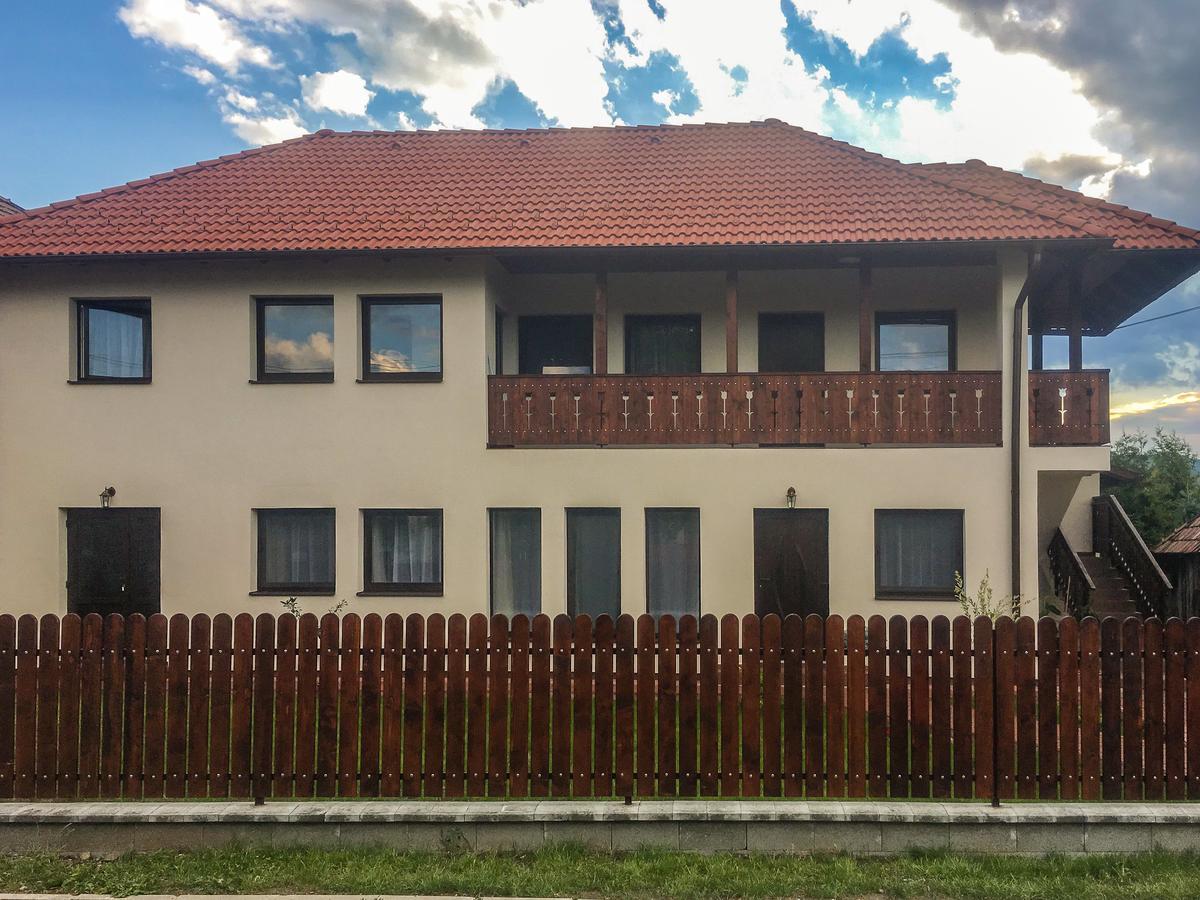 Salt Holiday Appartement Praid Buitenkant foto